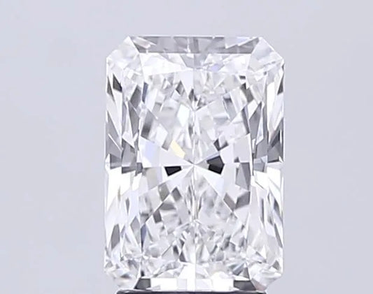 3.02ct Radiant Lab Grown Diamond (Colour E, Clarity VS2, IGI Certified)