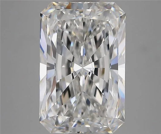 3.86ct Radiant Lab Grown Diamond (Colour E, Clarity VVS1, IGI Certified)