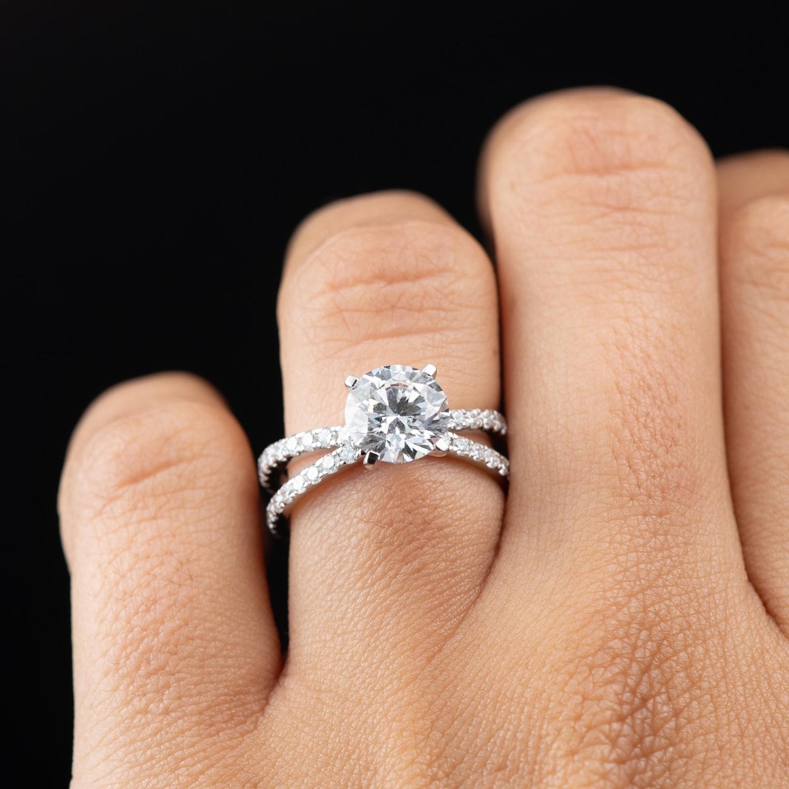 Round Brilliant Diamond Engagement Ring