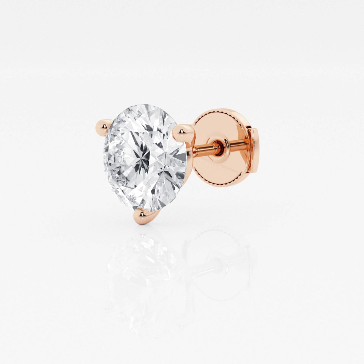Lara - Radiant Three-Prong Style Earrings