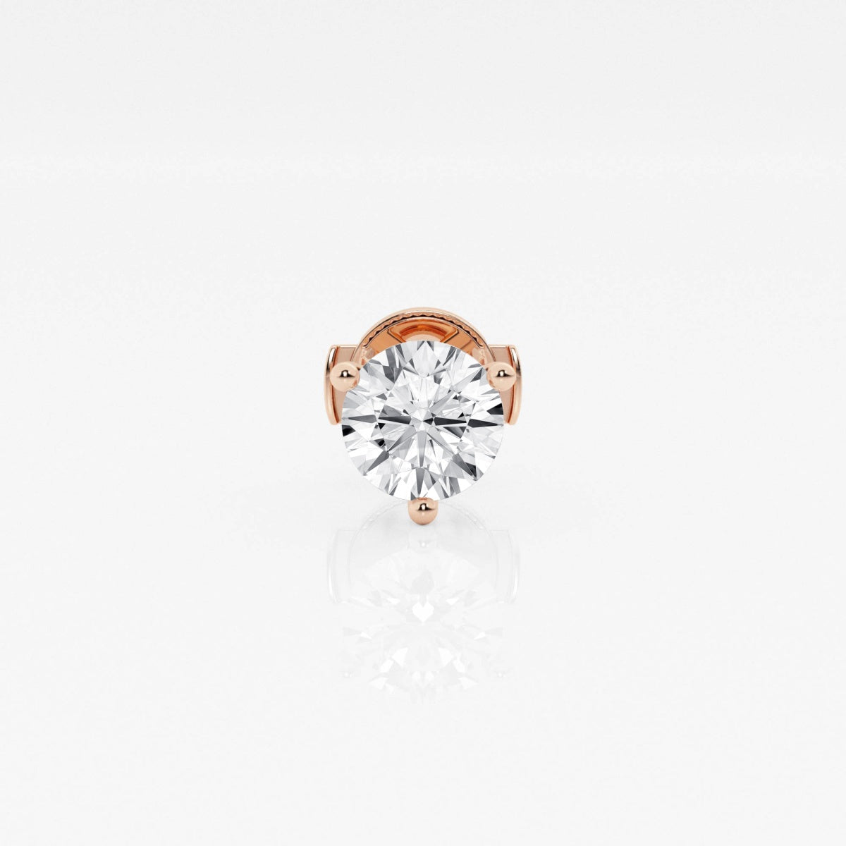 Lara - Radiant Three-Prong Style Earrings