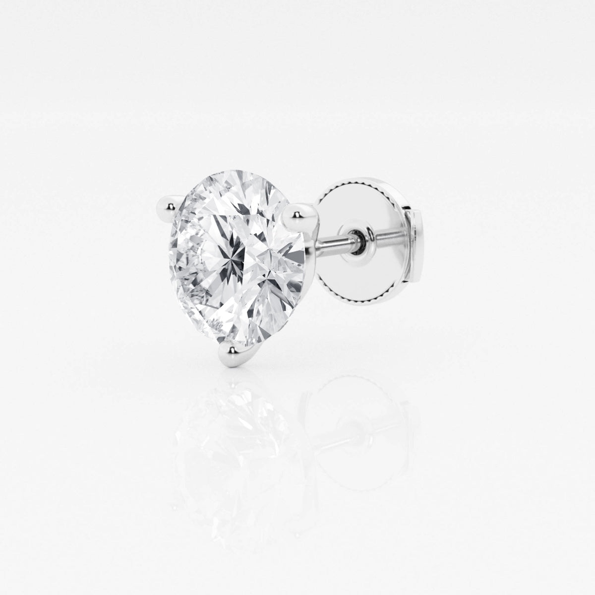 Lara - Radiant Three-Prong Style Earrings